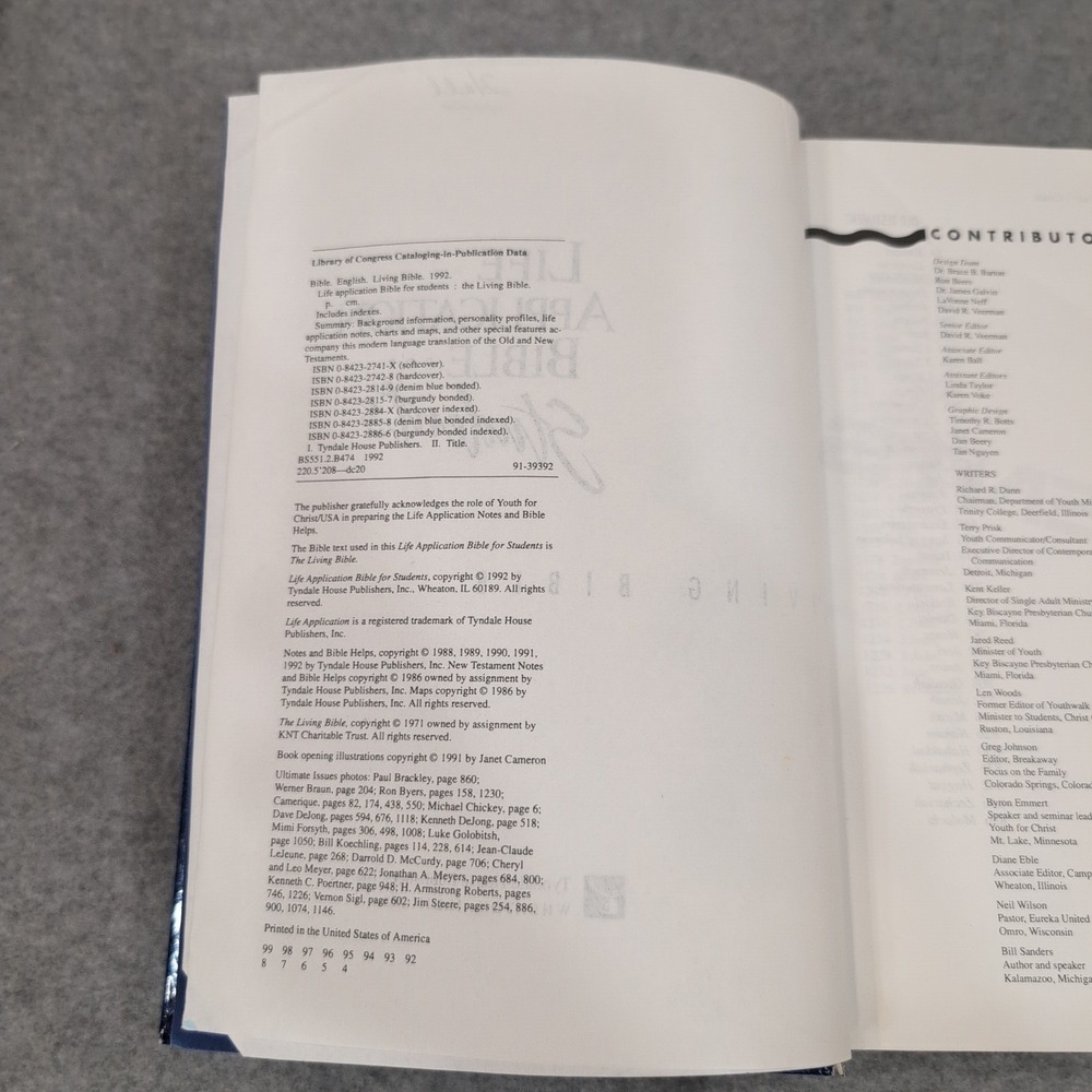 Life Application Bible for Students The Living Bible 1992 Hardcover Blue Tyndale - Picture 4 of 5